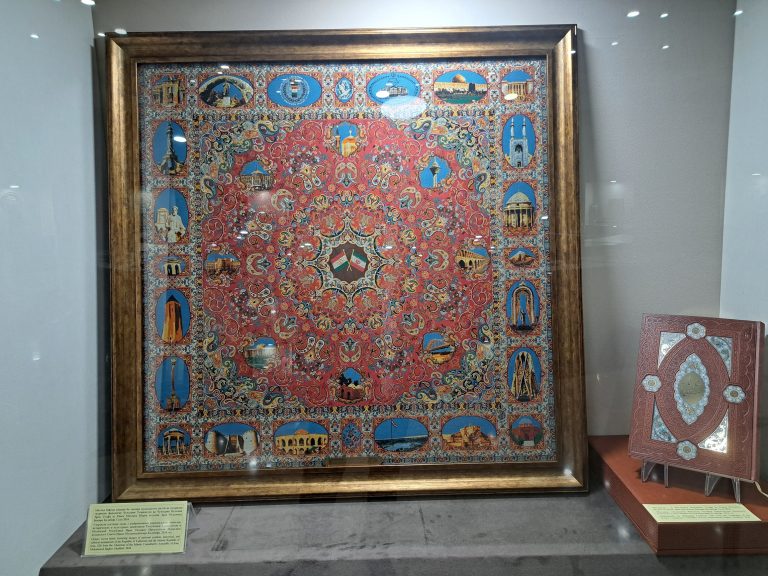 New presents of honourable Emomali Rahmon have been donated to the National Museum